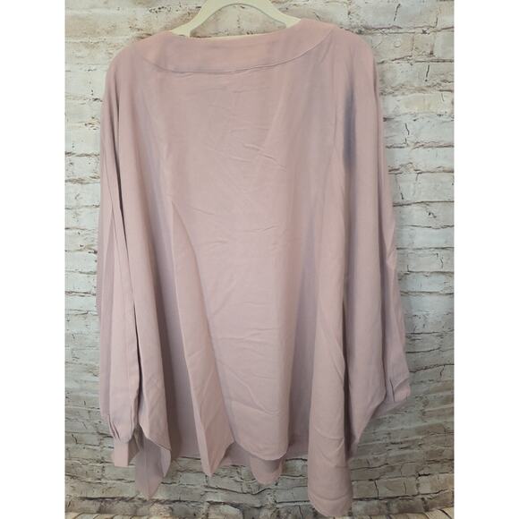 Andree By Unit Blouse Size 2x Blush Color Poncho Bat Sleeve Style V-Neck NWT - Picture 4 of 4